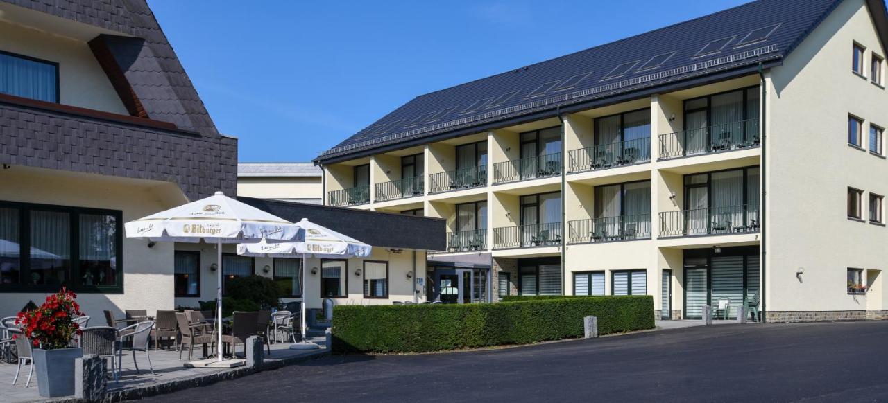 Hotel Haus Tiefenbach Бюллинген Экстерьер фото